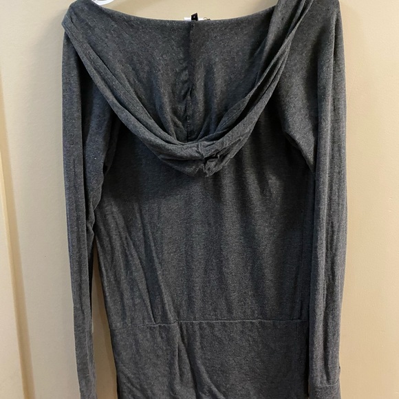 Light hoodie - Picture 4 of 5